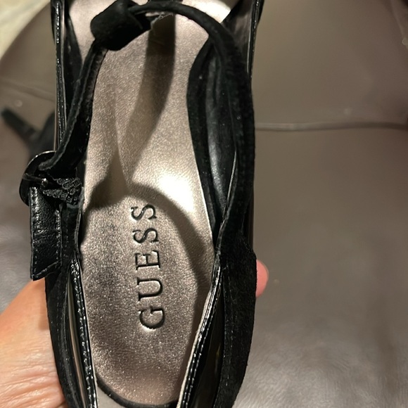 Guess stiletto heels, 7.5, black patent and faux suede, 3” heels - Picture 5 of 6